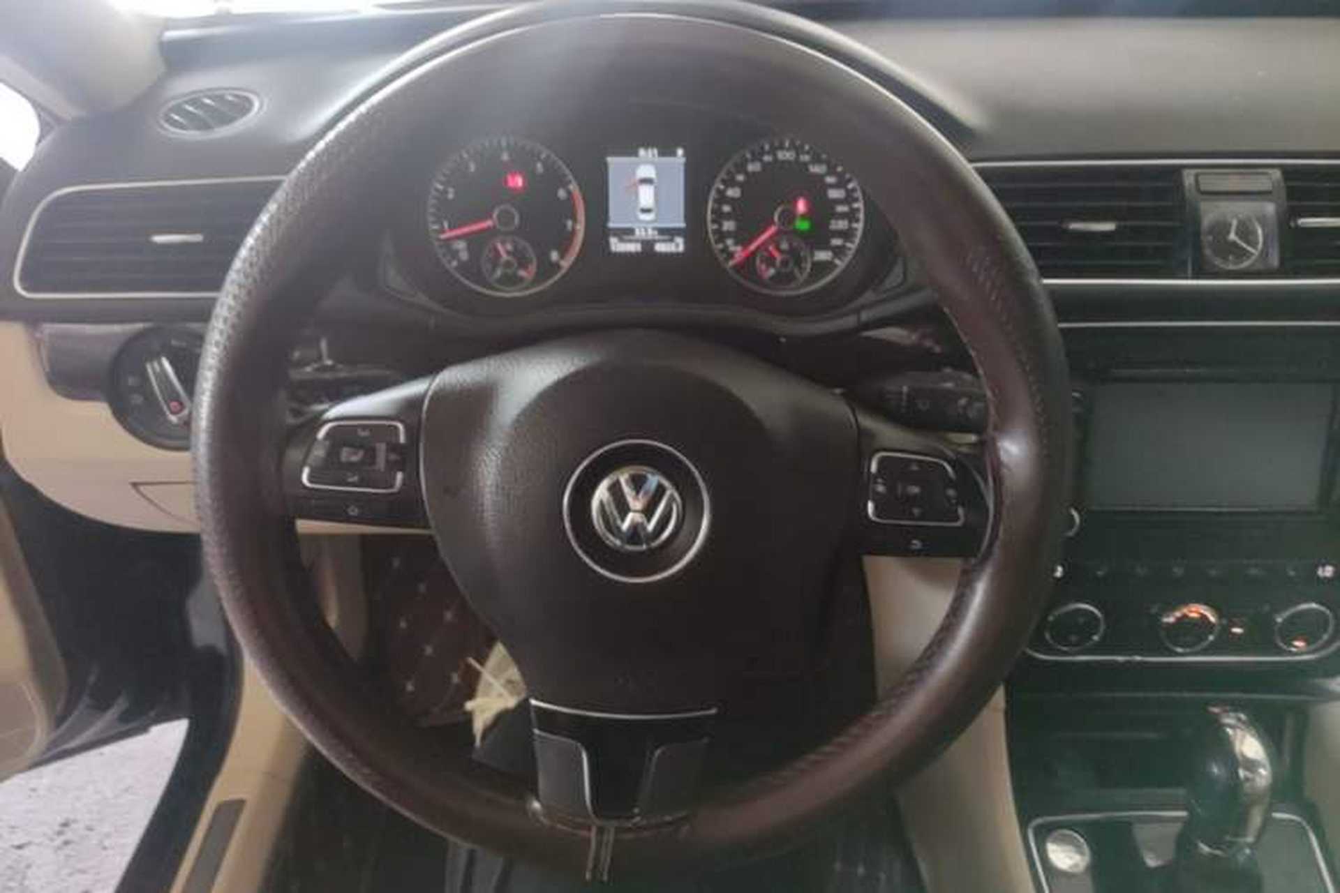 Used Volkswagen Passat 2014 2.0 TSI DSG Prestige Edition Steering Wheel