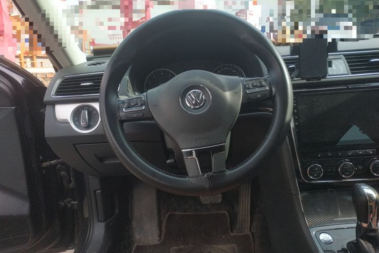 Used Volkswagen Passat 2014 1.8TSI DSG Prestige Edition Steering Wheel