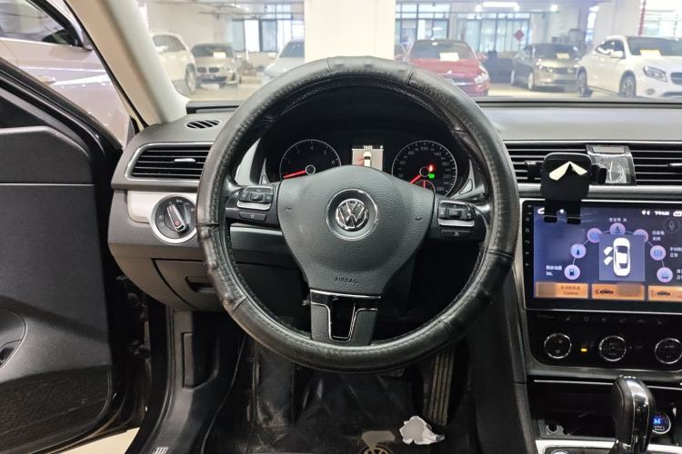Used Volkswagen Passat 2014 2.0 TSI DSG Prestige Edition Steering Wheel