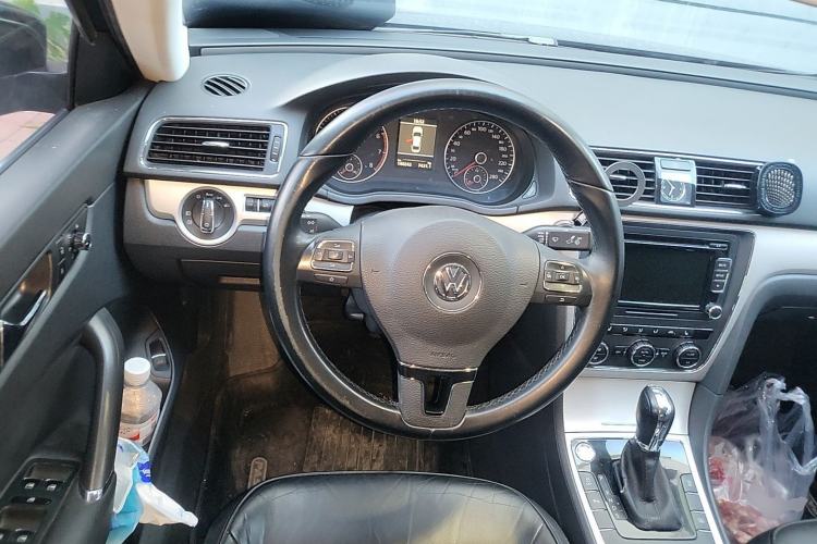 Used Volkswagen Passat 2014 2.0 TSI DSG Prestige Edition Steering Wheel