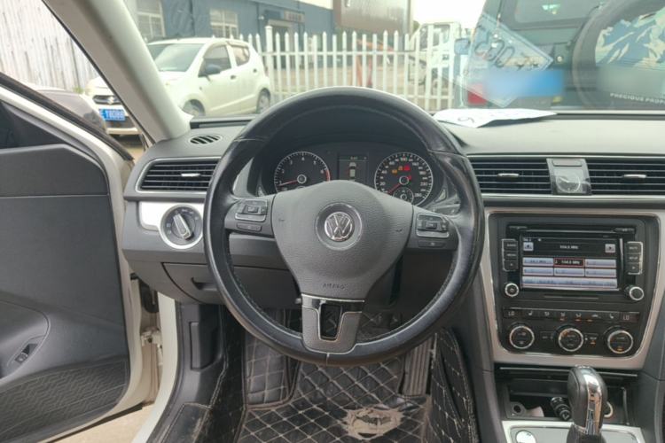 Used Volkswagen Passat 2014 1.8TSI DSG Prestige Edition Steering Wheel