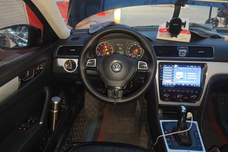 Used Volkswagen Passat 2014 1.8TSI DSG Prestige Edition Steering Wheel