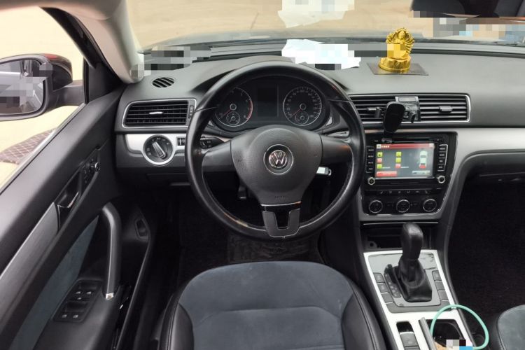 Used Volkswagen Passat 2014 1.4TSI DSG BlueMotion Technology Edition Steering Wheel