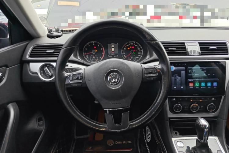 Used Volkswagen Passat 2014 1.8TSI DSG Prestige Edition Steering Wheel