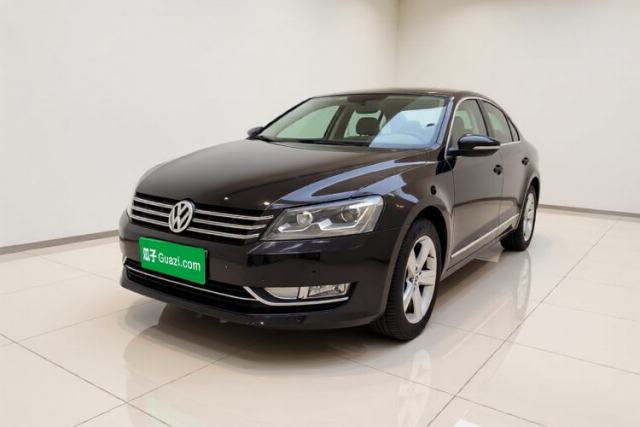 Ojetý Volkswagen Passat 2014 1.8TSI DSG Prestige Edition