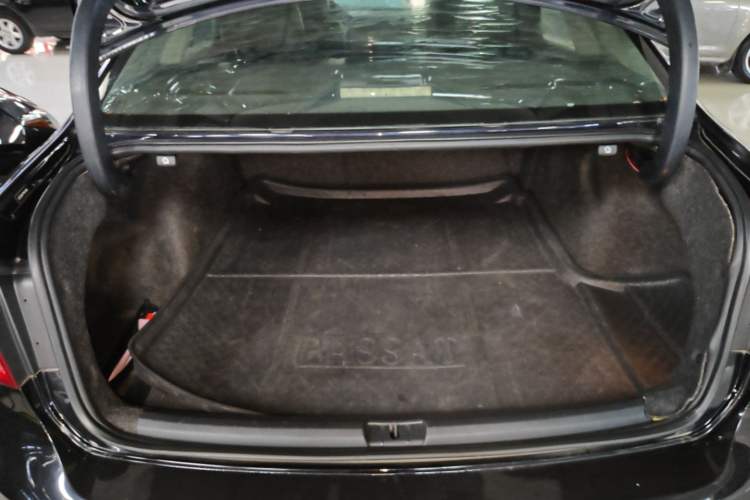 Used Volkswagen Passat 2014 1.8TSI DSG Prestige Edition Trunk
