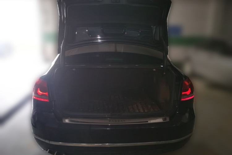 Used Volkswagen Passat 2014 1.8TSI DSG Prestige Edition Trunk