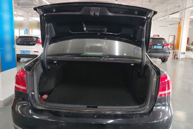 Used Volkswagen Passat 2014 1.4TSI Manual Prestige Edition Trunk