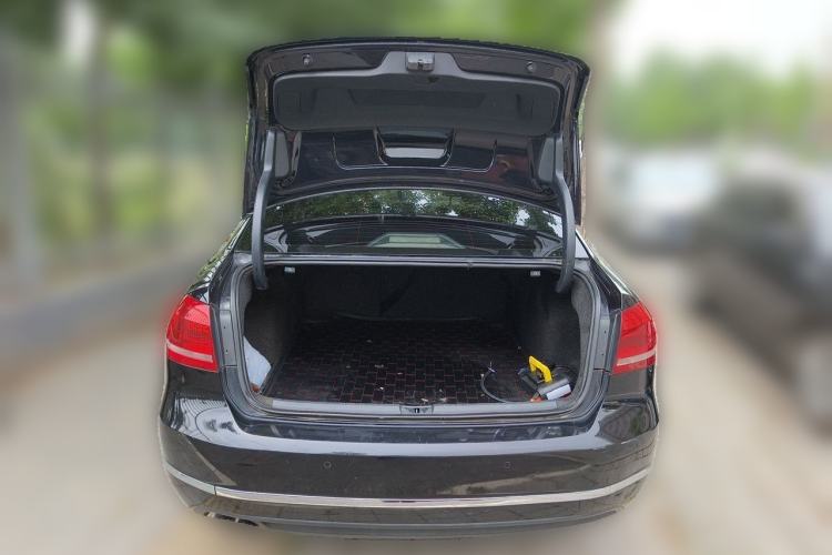 Used Volkswagen Passat 2014 1.8TSI DSG Prestige Edition Trunk