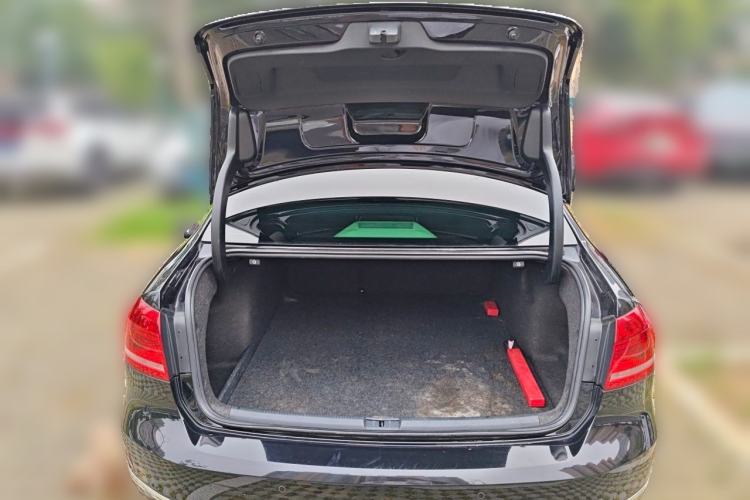 Used Volkswagen Passat 2014 1.8TSI DSG Prestige Edition Trunk