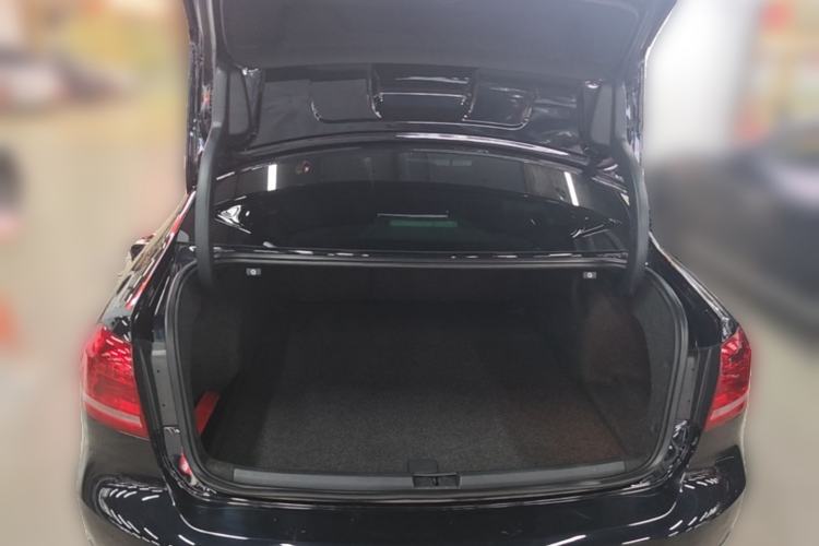 Used Volkswagen Passat 2014 1.8TSI DSG Prestige Edition Trunk