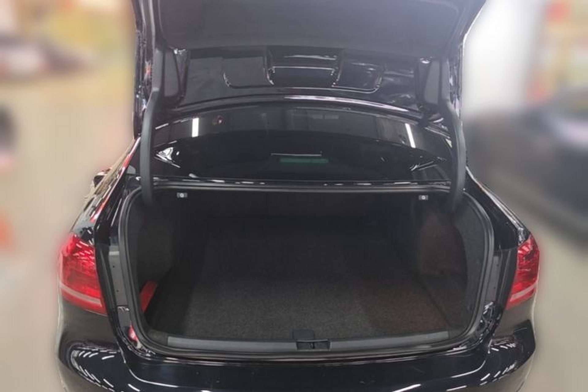Used Volkswagen Passat 2014 1.8TSI DSG Prestige Edition Trunk