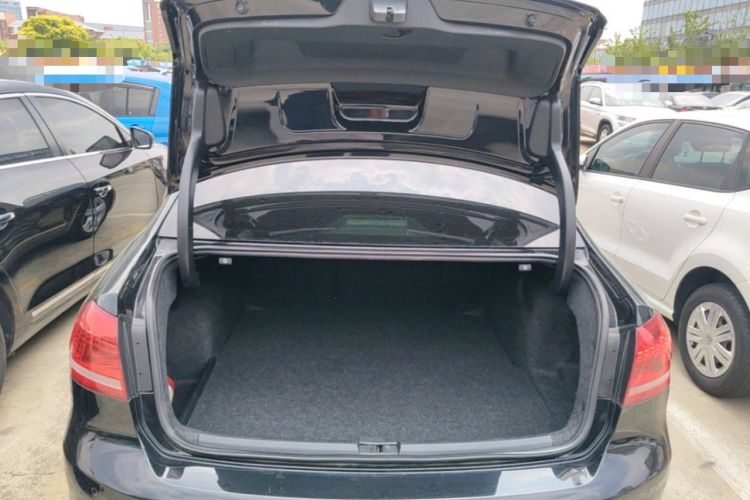 Used Volkswagen Passat 2014 1.8TSI DSG Prestige Edition Trunk