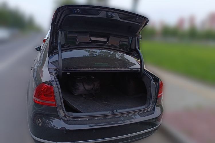 Used Volkswagen Passat 2014 1.8TSI DSG Prestige Navigation Edition Trunk