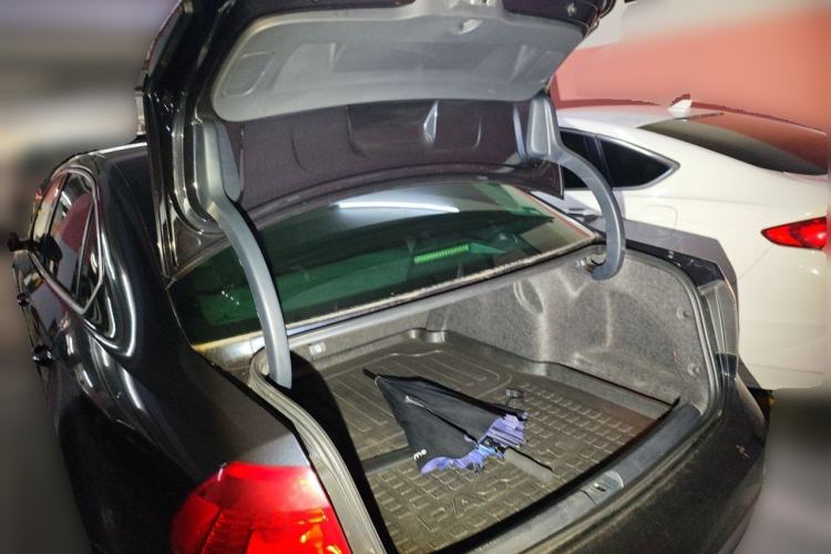 Used Volkswagen Passat 2014 1.8TSI DSG Prestige Edition Trunk