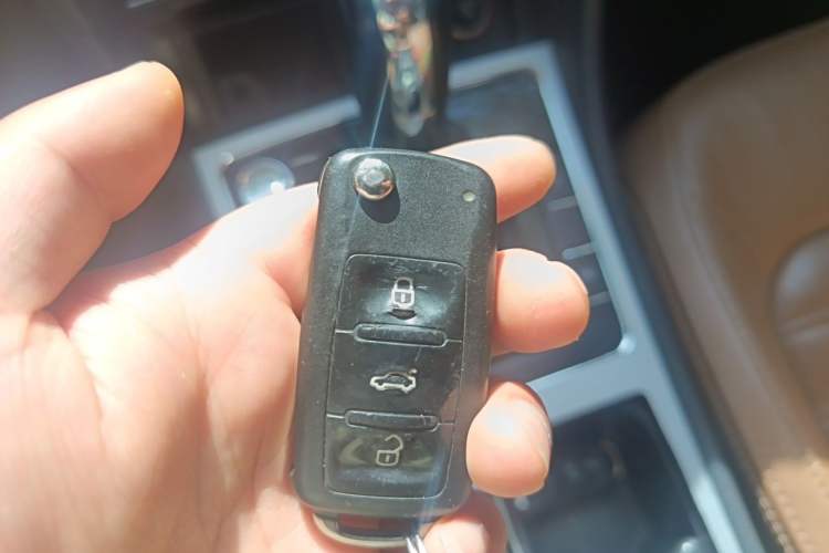 Used Volkswagen Passat 2014 2.0 TSI DSG Prestige Edition Vehicle Key