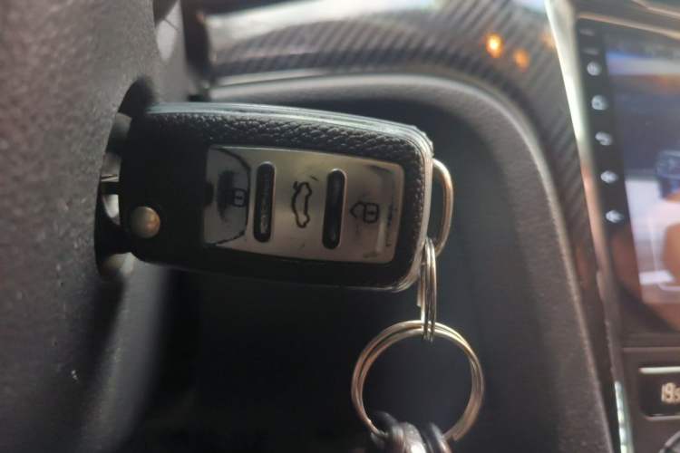 Used Volkswagen Passat 2014 1.8TSI DSG Prestige Edition Vehicle Key