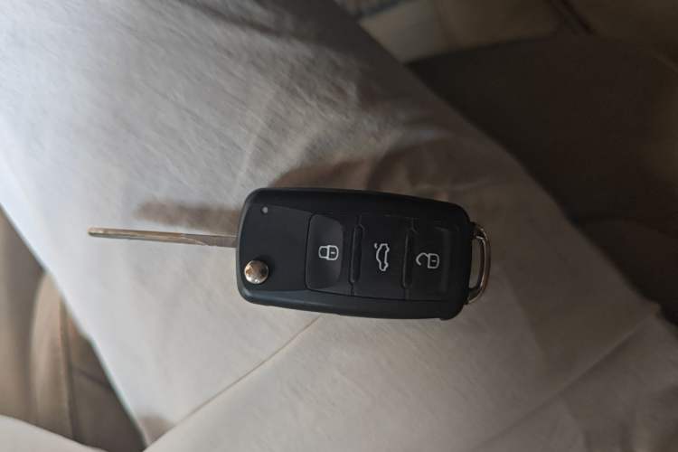Used Volkswagen Passat 2014 1.8TSI Automatic Prestige Edition Vehicle Key