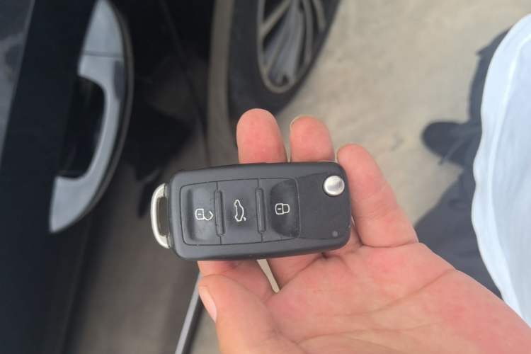Used Volkswagen Passat 2014 1.8TSI DSG Prestige Edition Vehicle Key