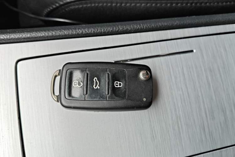 Used Volkswagen Passat 2014 2.0 TSI DSG Prestige Edition Vehicle Key