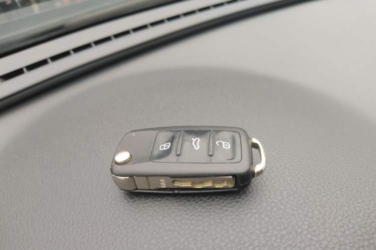 Used Volkswagen Passat 2014 1.8TSI DSG Prestige Edition Vehicle Key