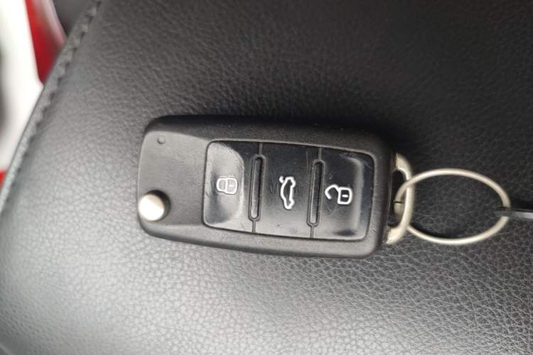 Used Volkswagen Passat 2014 1.8TSI DSG Prestige Edition Vehicle Key