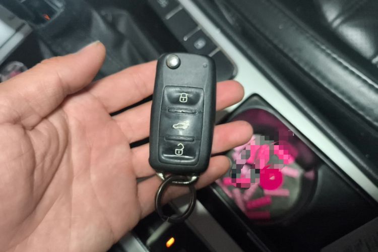 Used Volkswagen Passat 2014 1.8TSI DSG Prestige Edition Vehicle Key