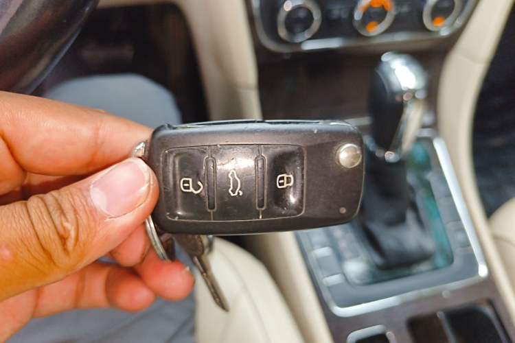 Used Volkswagen Passat 2014 1.8TSI DSG Prestige Edition Vehicle Key