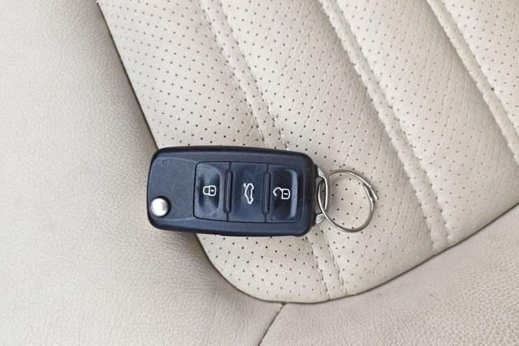 Used Volkswagen Passat 2014 1.8TSI DSG Prestige Edition Vehicle Key