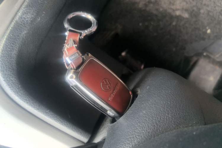 Used Volkswagen Passat 2014 1.8TSI DSG Prestige Navigation Edition Vehicle Key