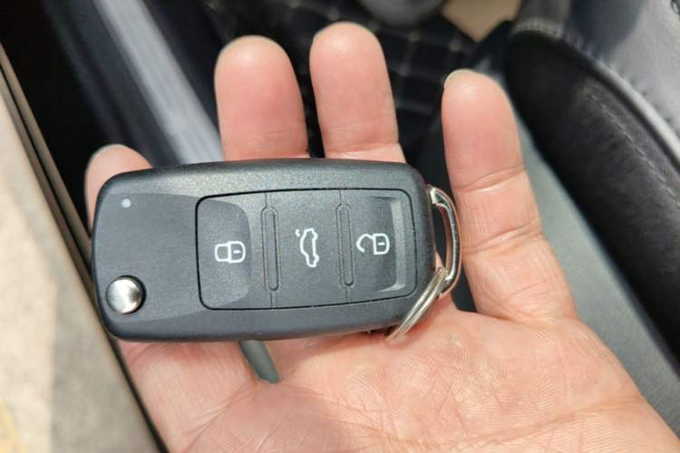 Used Volkswagen Passat 2014 1.8TSI DSG Prestige Edition Vehicle Key