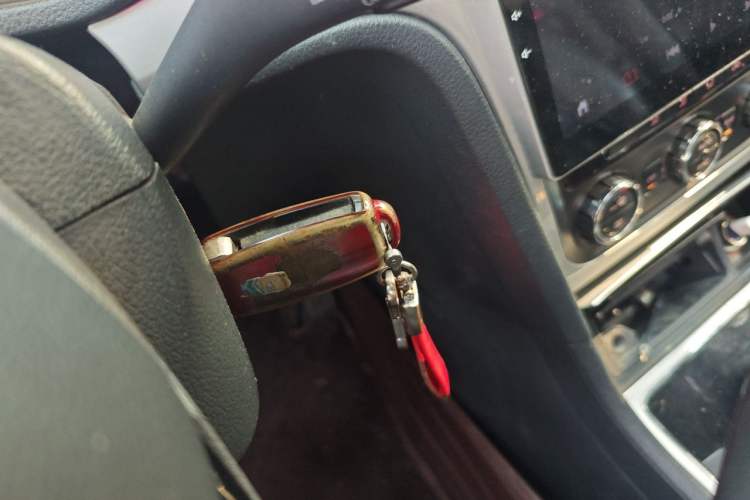 Used Volkswagen Passat 2014 1.4TSI DSG Prestige Edition Vehicle Key