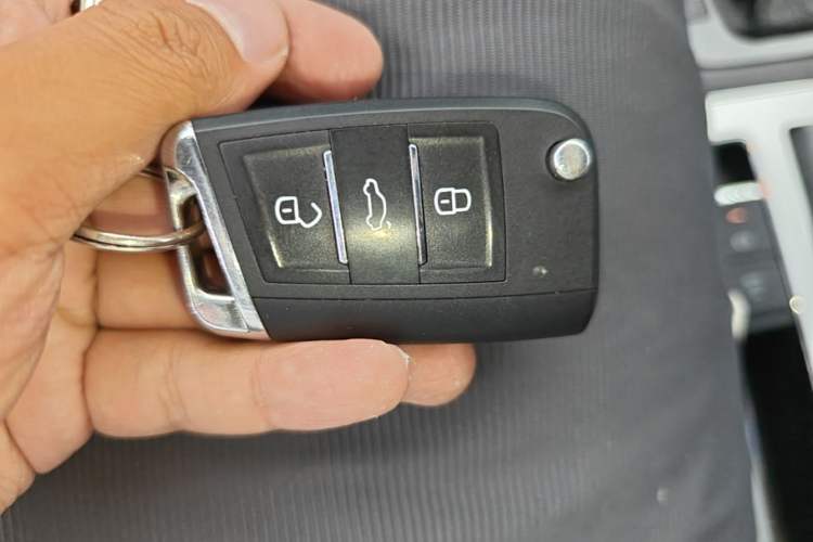Used Volkswagen Passat 2014 1.8TSI DSG Prestige Edition Vehicle Key