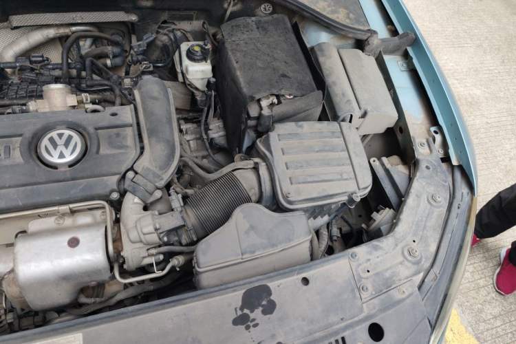 Used Volkswagen Passat 2014 1.4TSI DSG BlueMotion Technology Edition Engine Bay Left