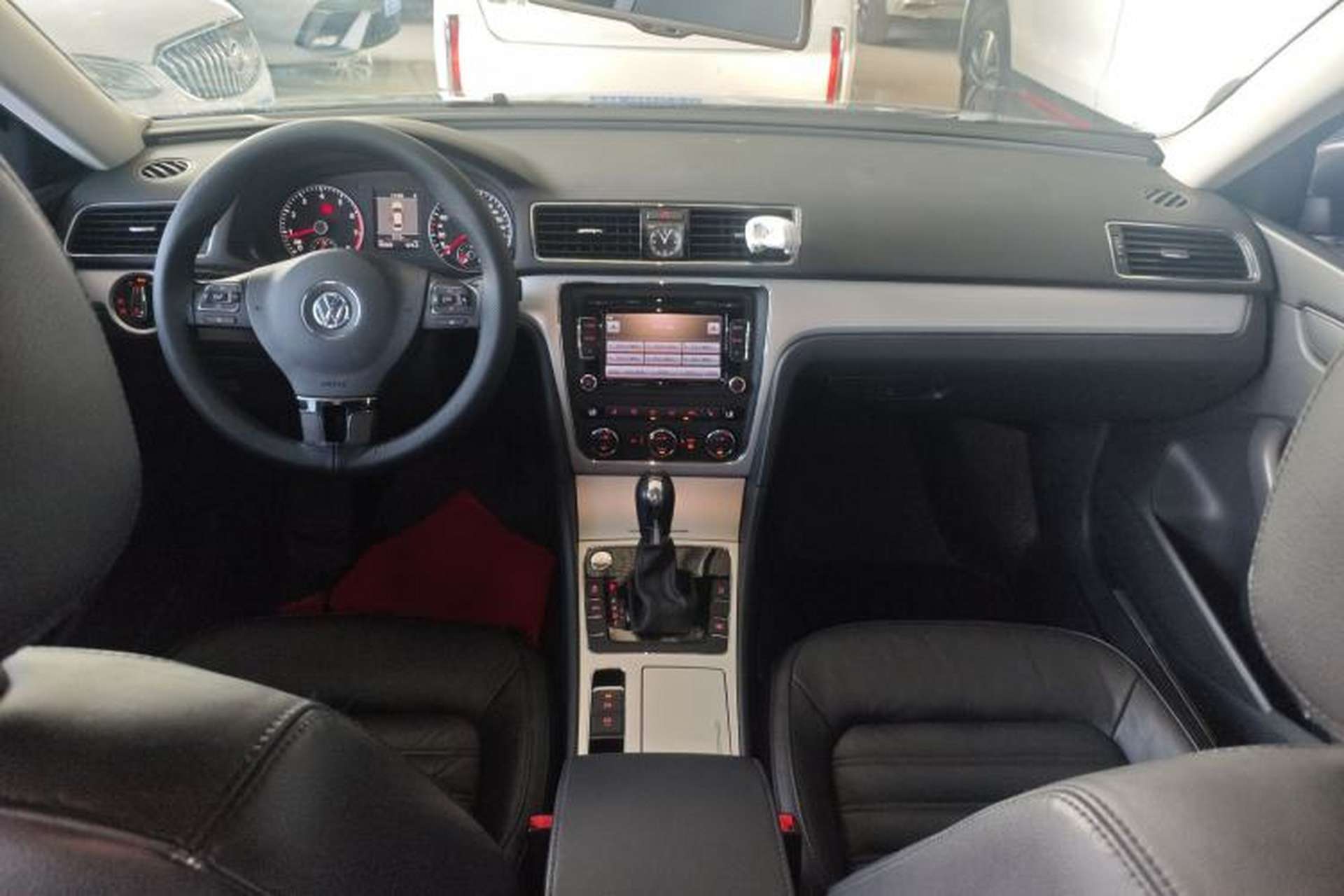 Used Volkswagen Passat 2014 1.8TSI DSG Prestige Edition Center Console
