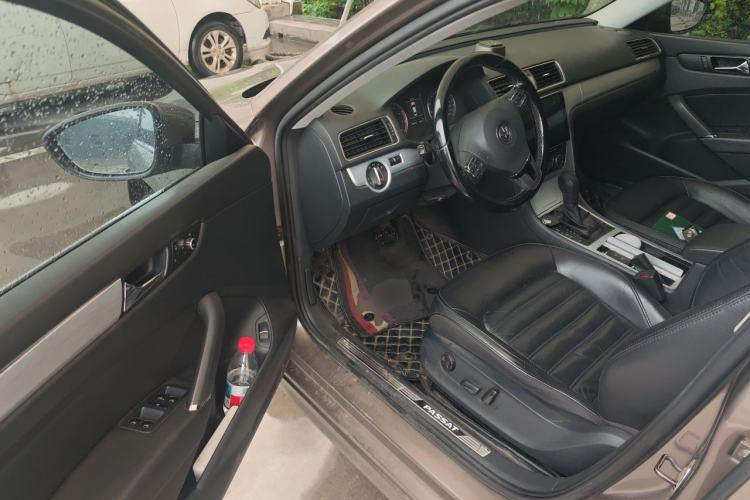 Used Volkswagen Passat 2014 1.8TSI DSG Prestige Edition Driver Seat