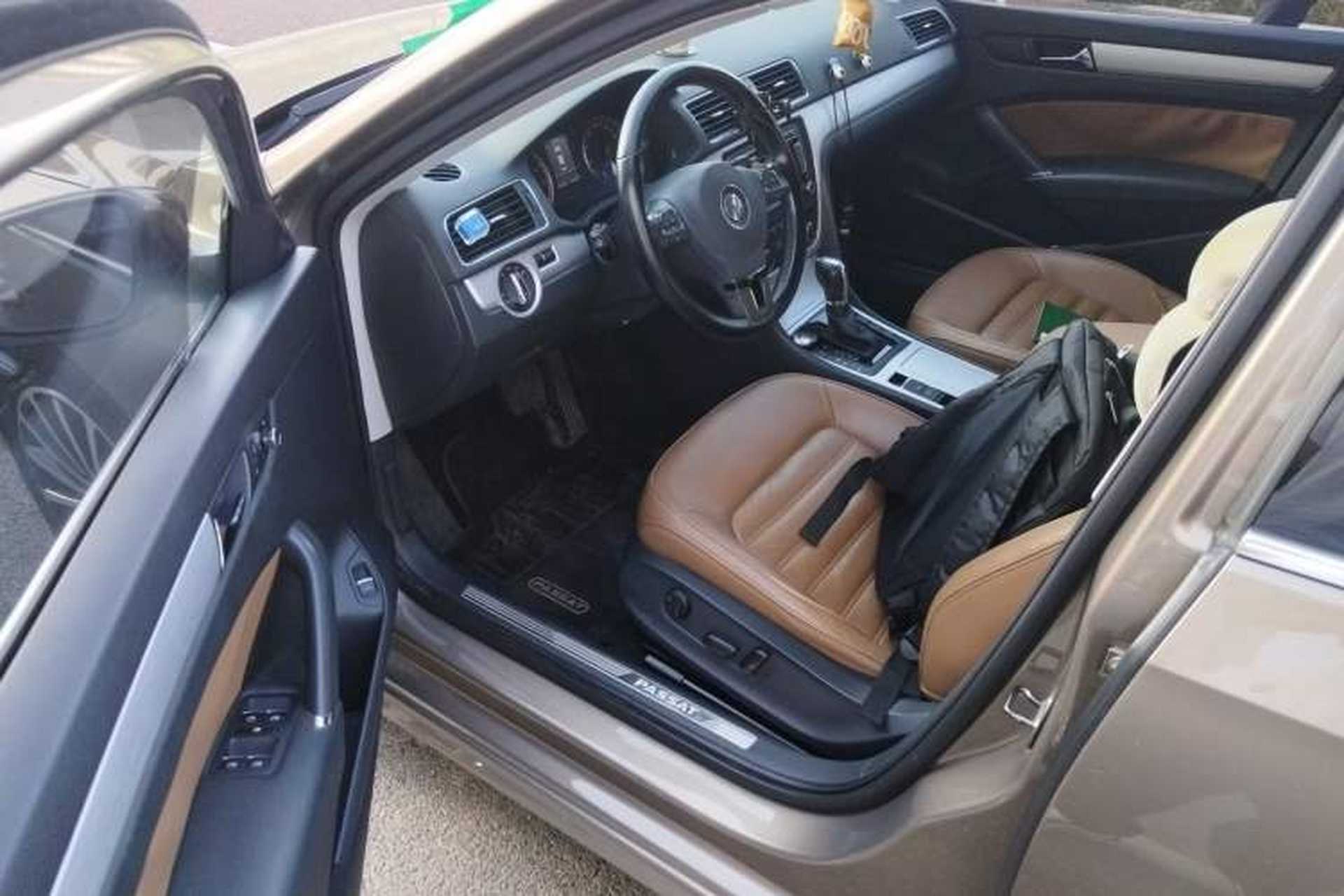 Used Volkswagen Passat 2014 2.0 TSI DSG Prestige Navigation Edition Driver Seat