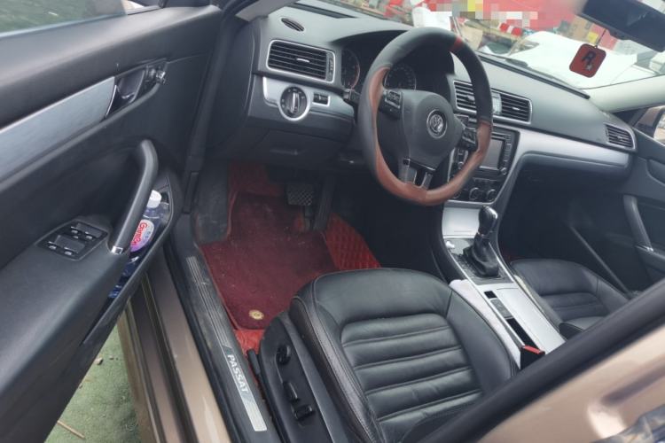 Used Volkswagen Passat 2014 1.8TSI DSG Prestige Edition Driver Seat