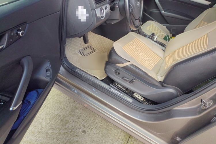 Used Volkswagen Passat 2014 1.8TSI DSG Prestige Edition Driver Seat