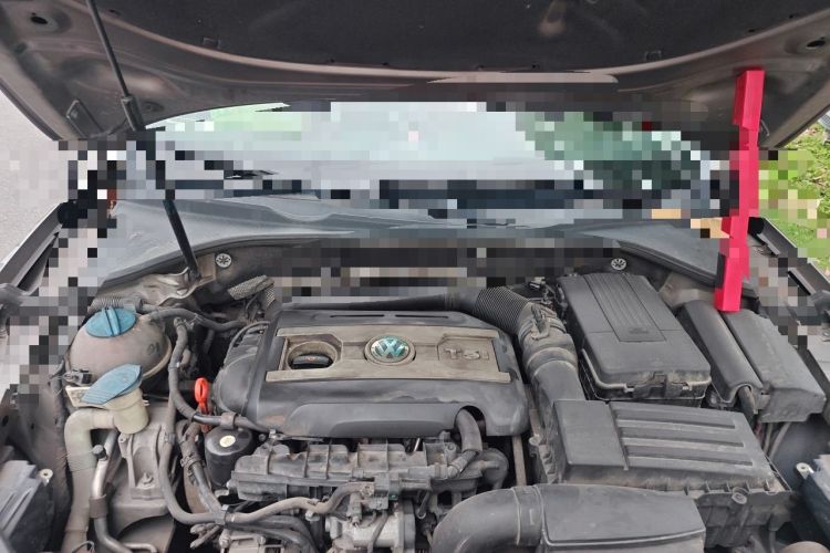 Used Volkswagen Passat 2014 2.0 TSI DSG Prestige Navigation Edition Engine Bay