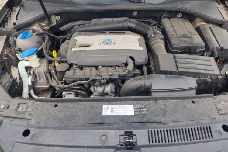 Used Volkswagen Passat 2014 1.8TSI DSG Prestige Edition Engine Bay