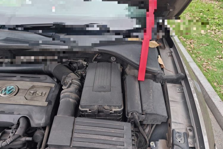 Used Volkswagen Passat 2014 2.0 TSI DSG Prestige Navigation Edition Engine Bay Left