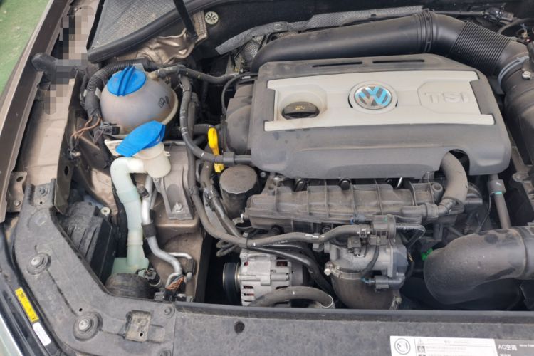 Used Volkswagen Passat 2014 1.8TSI DSG Prestige Edition Engine Bay Right
