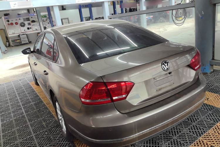 Used Volkswagen Passat 2014 1.8TSI DSG Luxury Edition Exterior 2