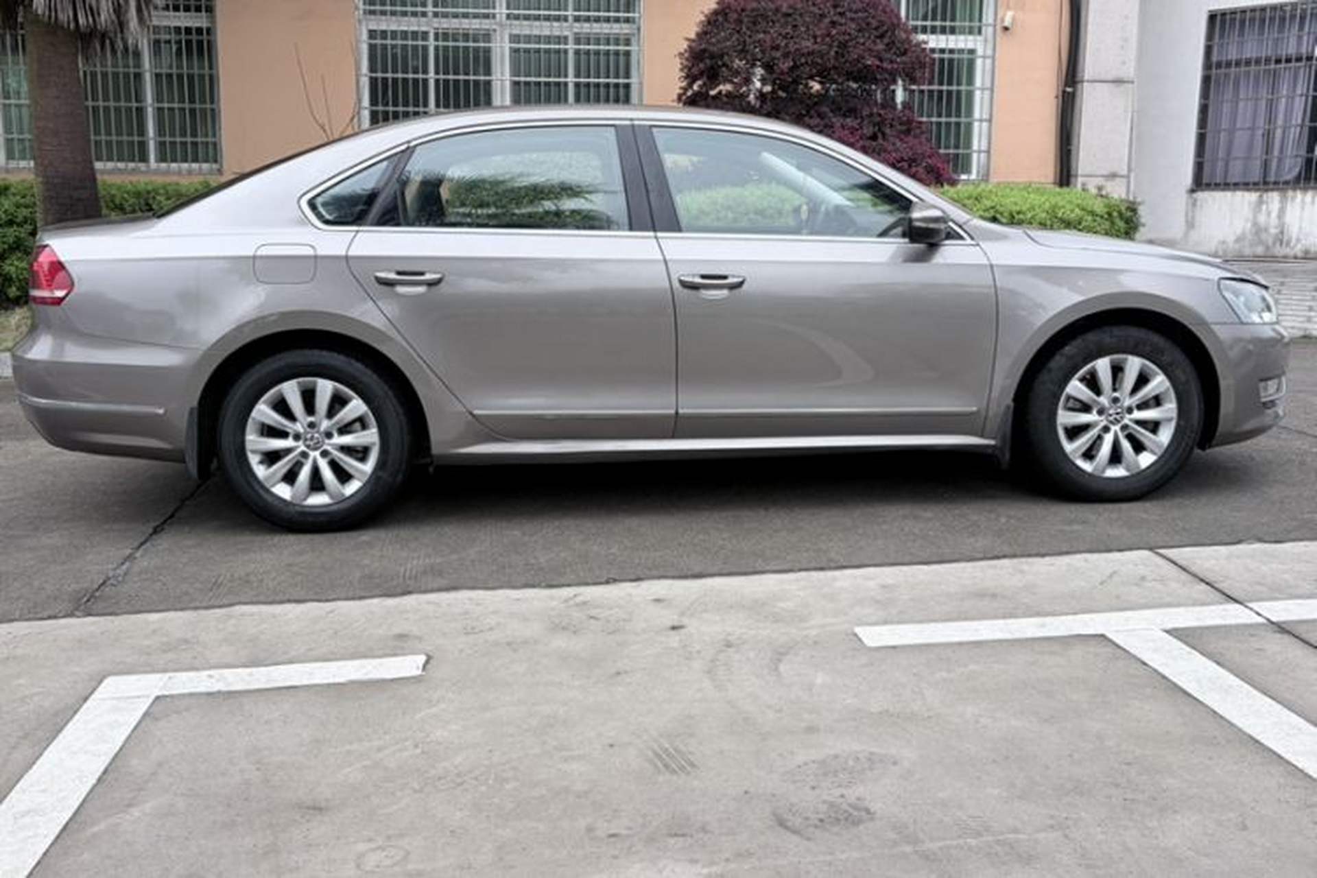 Used Volkswagen Passat 2014 1.8TSI DSG Prestige Edition Exterior 2
