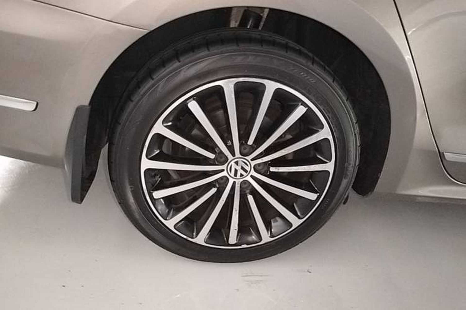 Used Volkswagen Passat 2014 1.8TSI DSG Prestige Edition Exterior 5