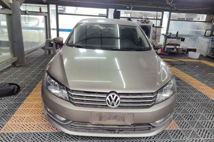 Used Volkswagen Passat 2014 1.8TSI DSG Luxury Edition Front