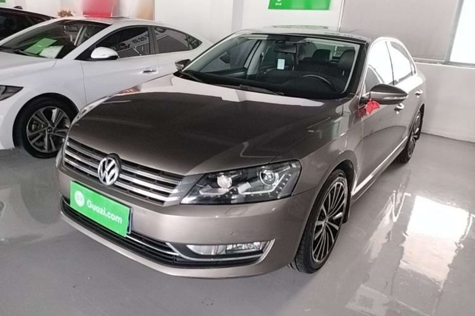 Used Volkswagen Passat 2014 1.8TSI DSG Prestige Edition Front Left 45 Deg