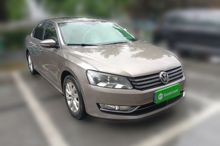 Used Volkswagen Passat 2014 1.8TSI DSG Prestige Edition Front Right 45 Deg
