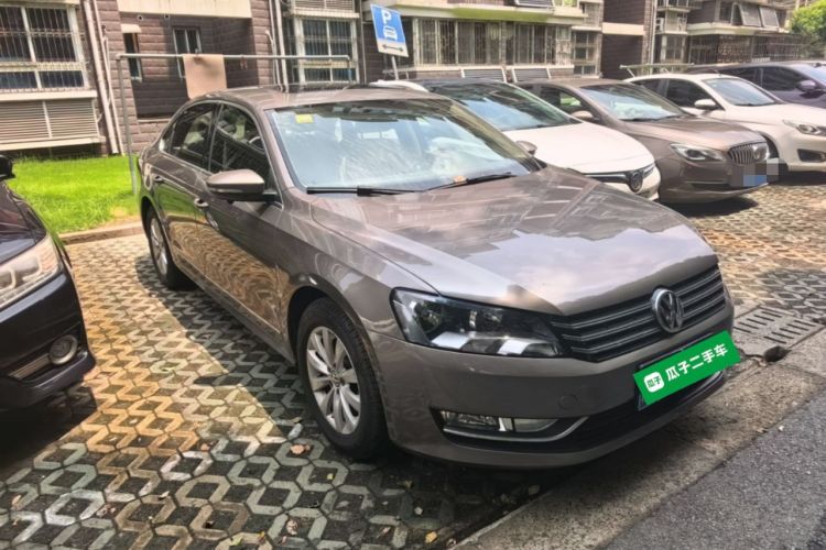 Used Volkswagen Passat 2014 1.8TSI DSG Prestige Edition Front Right 45 Deg